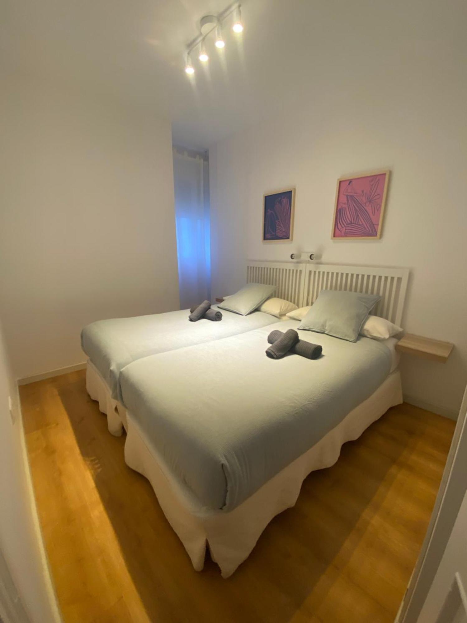2 Bedroom Virgen De Begona Seville Exterior photo